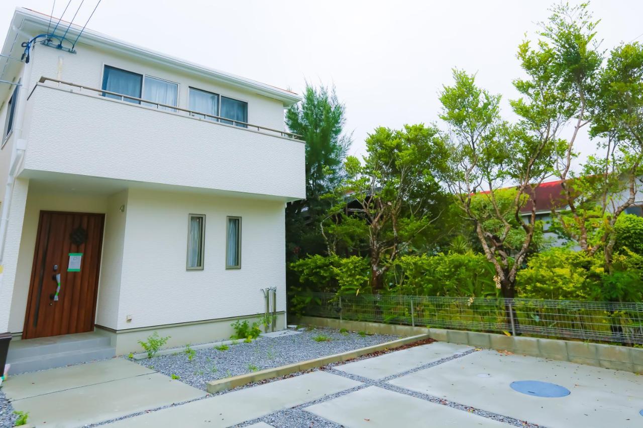 Вилла #新築 #割引セール #無料bbq貸出 #長期滞在歓迎 #ビーチ近く -- Ml3 Casa 団欒 -- Онна Экстерьер фото